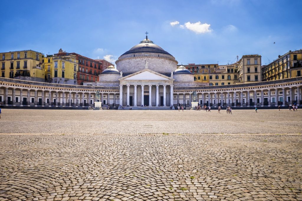 Piazza del Popolo Nápoles