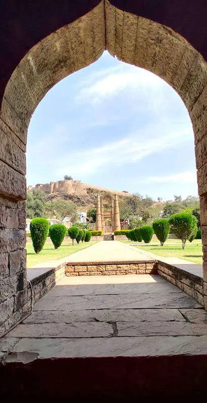 Badal Mahal Darwaza Chanderi