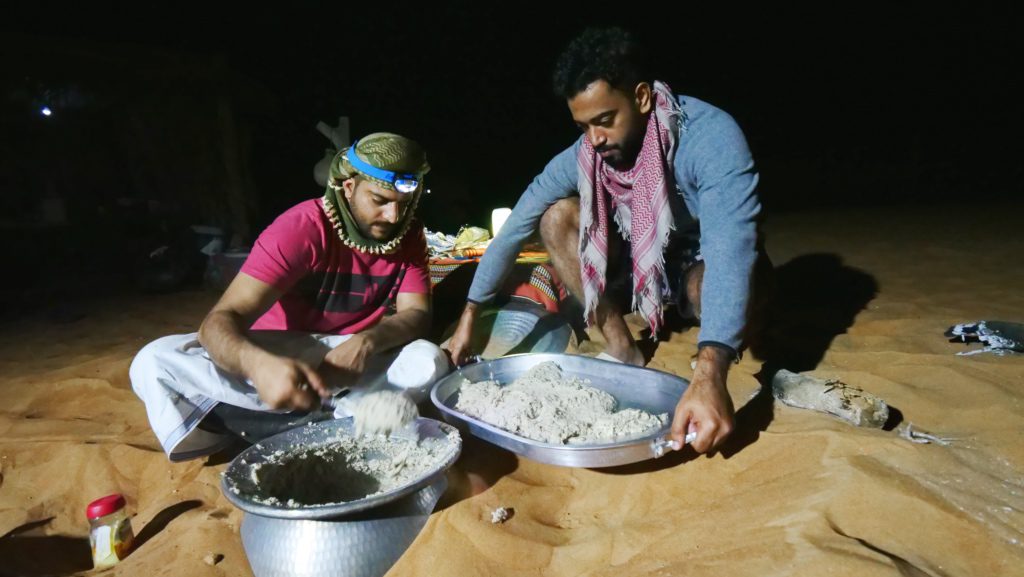 Cocina nocturna en el desierto