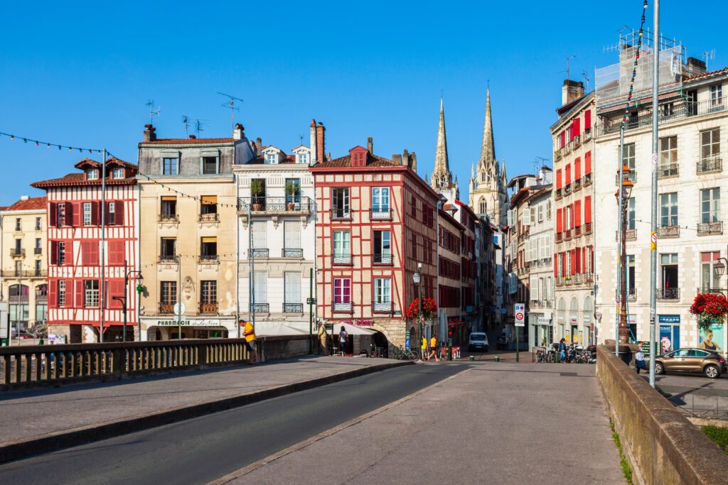 Les maisons colorées de Bayona