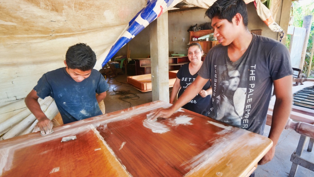 Meeting some of the young furniture makers in Masaya | David's Been Here